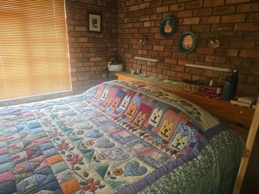 4 Bedroom Property for Sale in Leeudoringstad North West